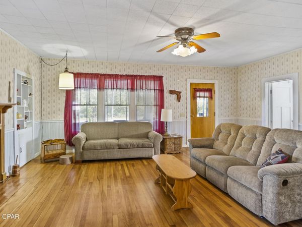 16090 SE Pear Street, Blountstown, FL 32424