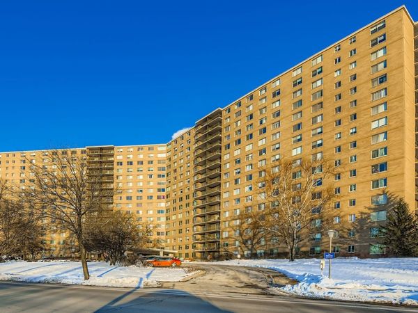 7033 N Kedzie Avenue, Unit 1004, Chicago, IL 60645