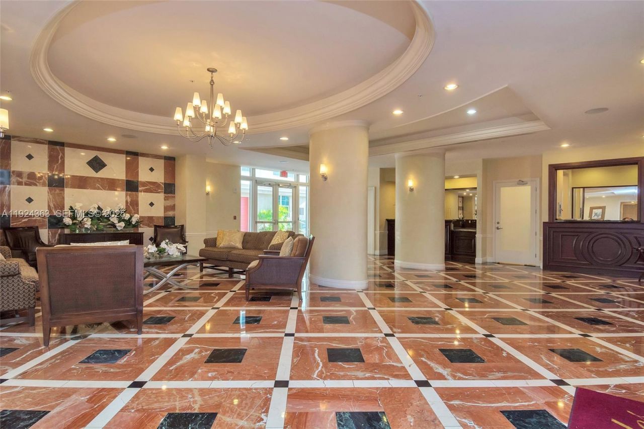 3232 SW 22nd St (coral Way), Unit 905, Miami, FL 33145 Photo