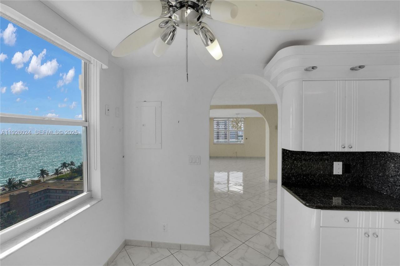1920 S Ocean Dr, Unit 16B, Hallandale Beach, FL 33009 Photo