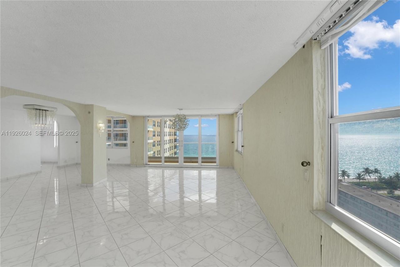 1920 S Ocean Dr, Unit 16B, Hallandale Beach, FL 33009 Photo