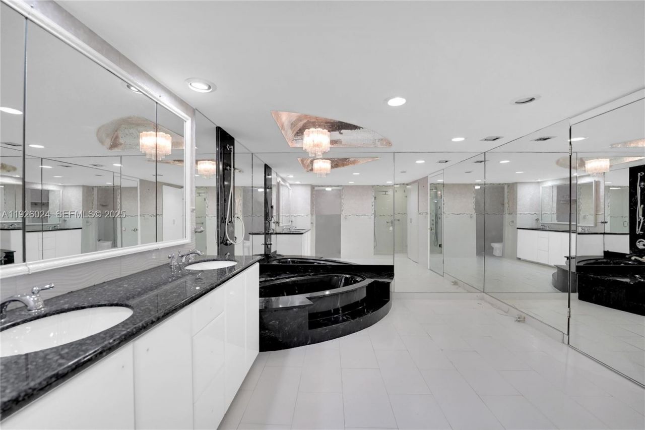 1920 S Ocean Dr, Unit 16B, Hallandale Beach, FL 33009 Photo