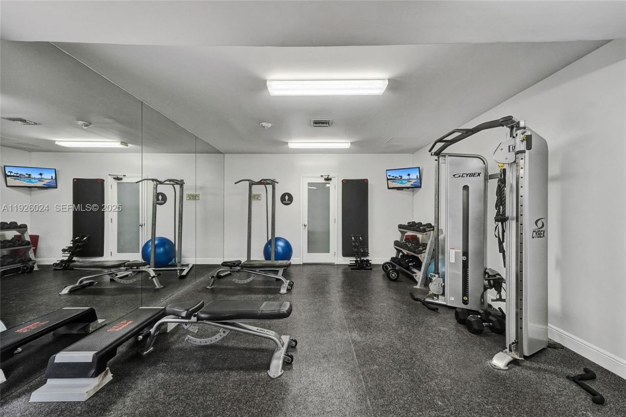 1920 S Ocean Dr, Unit 16B, Hallandale Beach, FL 33009 Photo