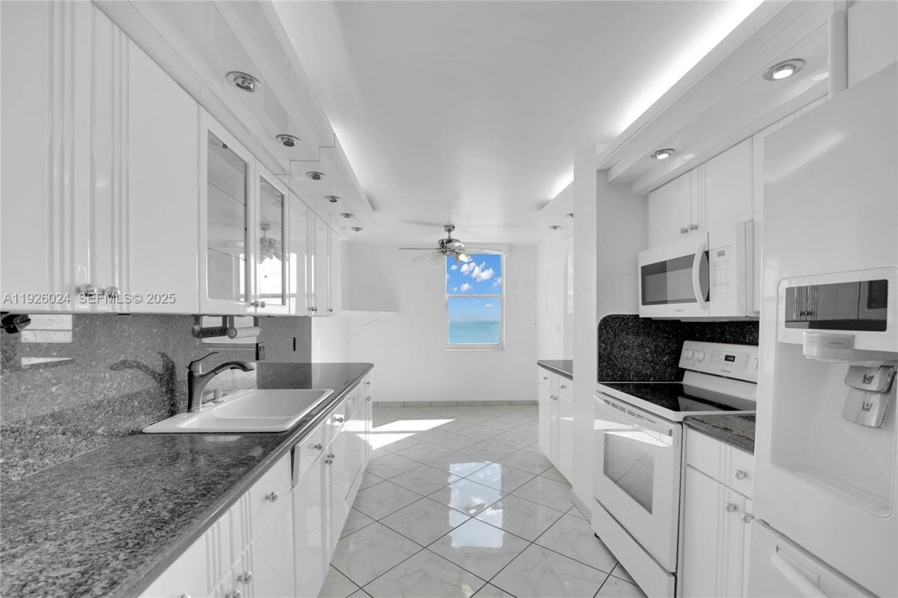 1920 S Ocean Dr, Unit 16B, Hallandale Beach, FL 33009 Photo