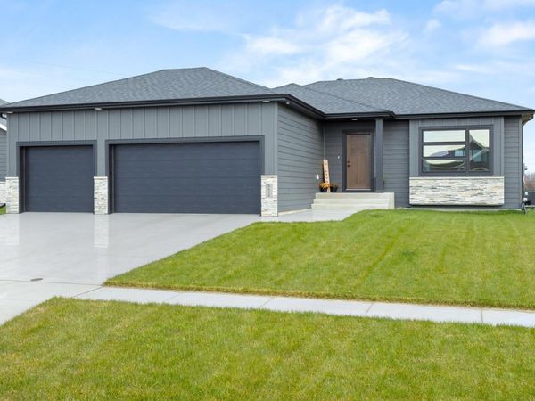 6628 14th Street S, Fargo, ND 58104