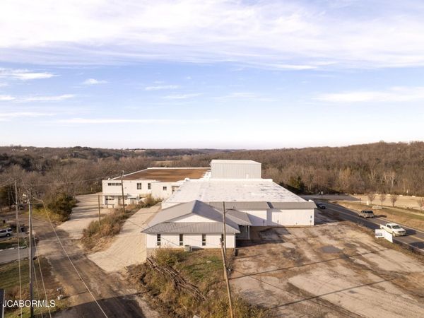 209 W MAIN STREET, Linn, MO 65051