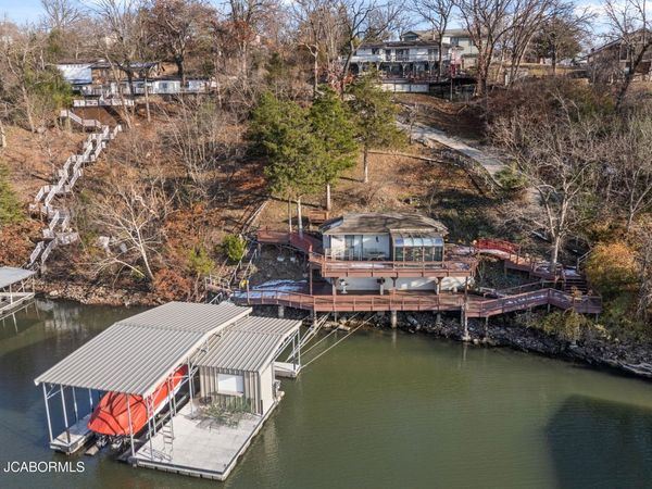 180 BORDERS DRIVE, Lake Ozark, MO 65049