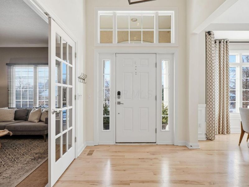 8552 Misty Woods Circle, Powell, OH 43065 Photo 4