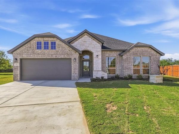 321 Skeen Peak, Springtown, TX 76082