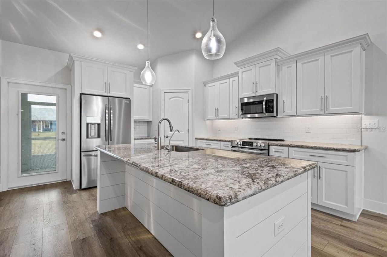 222 SW 22nd Avenue, Trenton, FL 32693 Photo