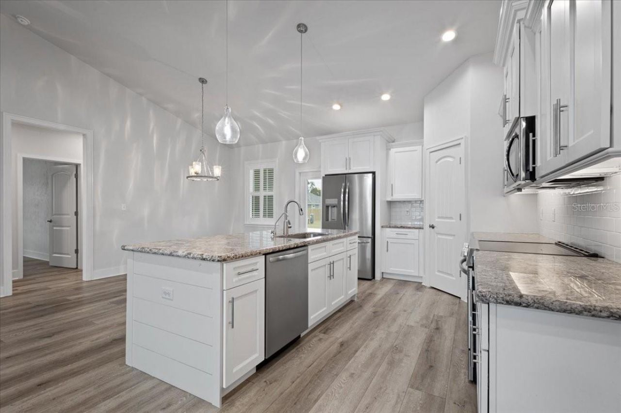 222 SW 22nd Avenue, Trenton, FL 32693 Photo