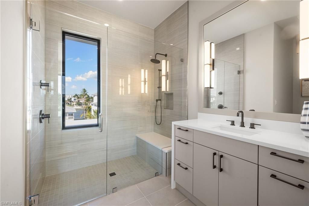 256 Trade Winds Ave, Naples, FL 34108 Photo