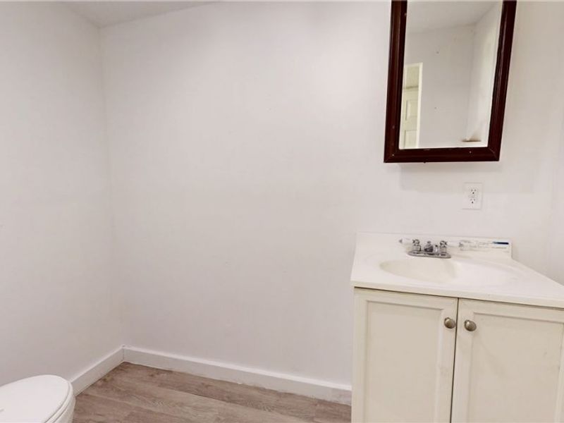 4226 E 164th Street, Cleveland, OH 44128 Photo 27