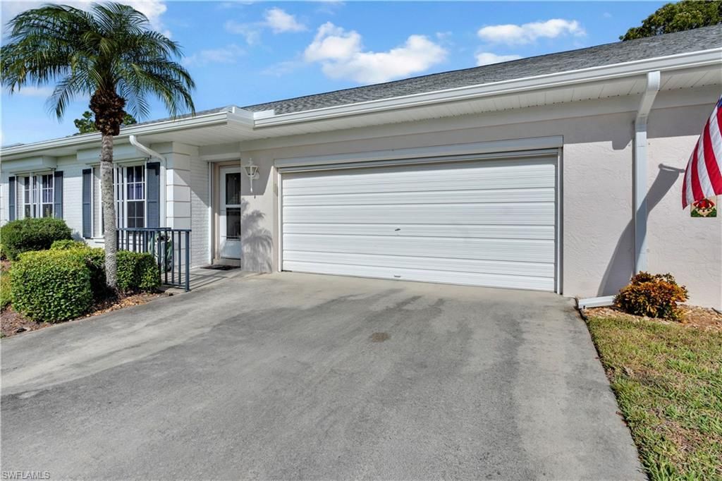 1251 Broadwater Dr, Fort Myers, FL 33919 Photo