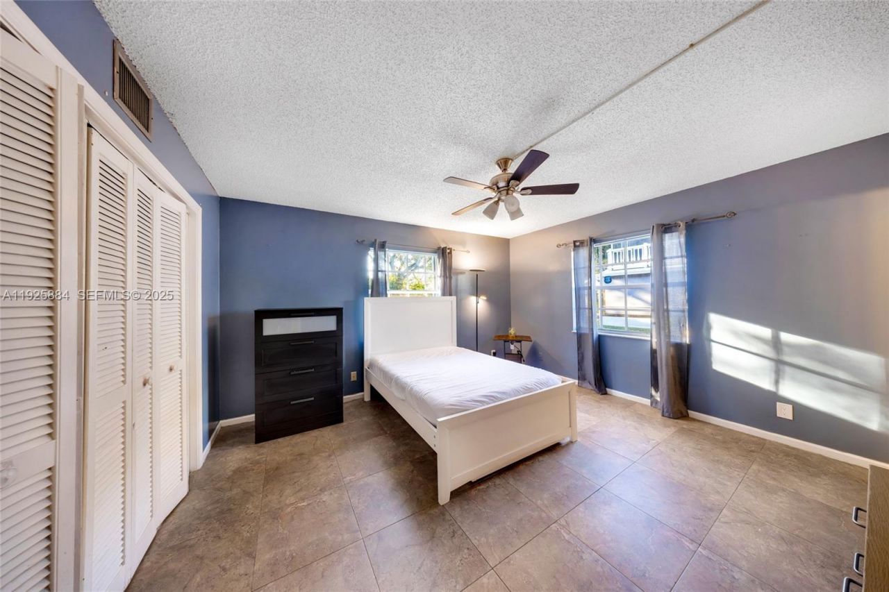 7554 Stirling Rd, Unit 102, Davie, FL 33024 Photo