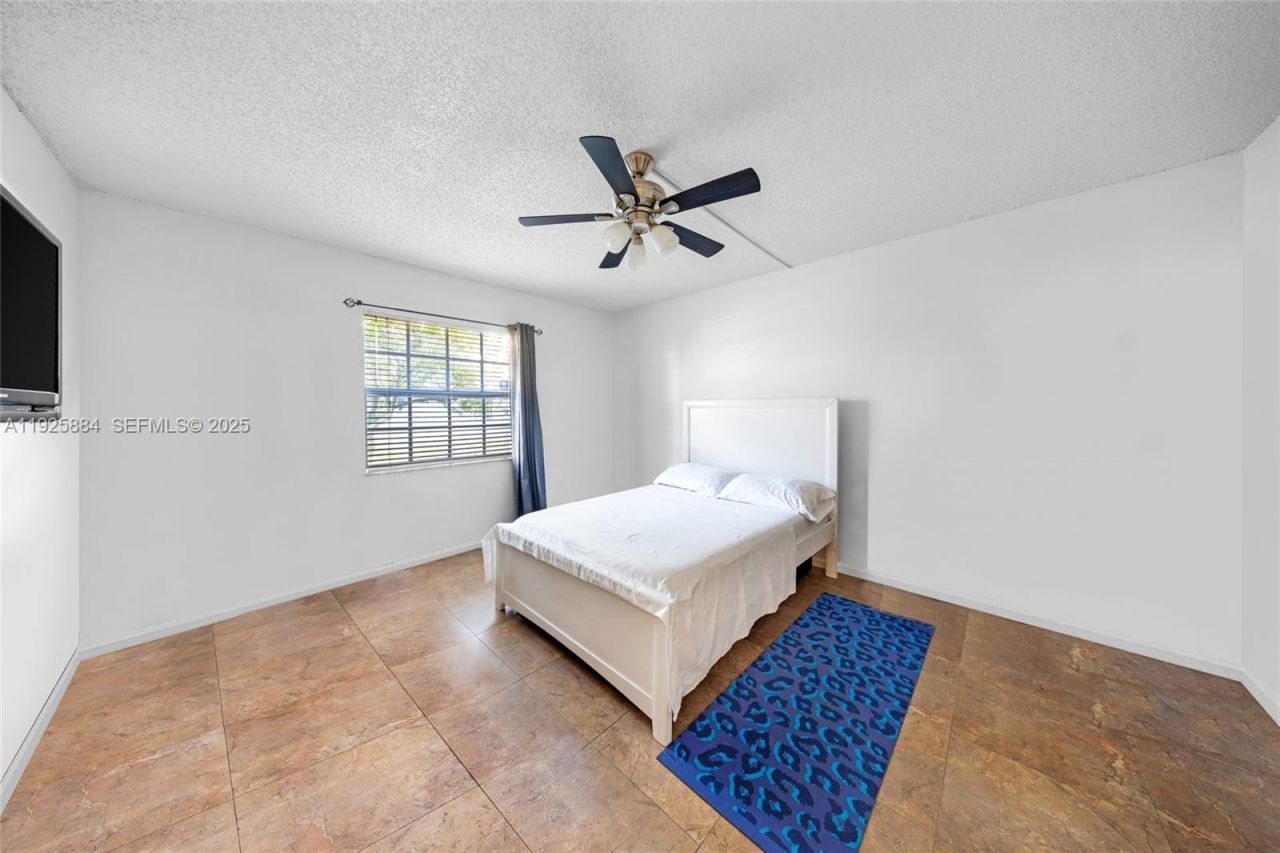 7554 Stirling Rd, Unit 102, Davie, FL 33024 Photo