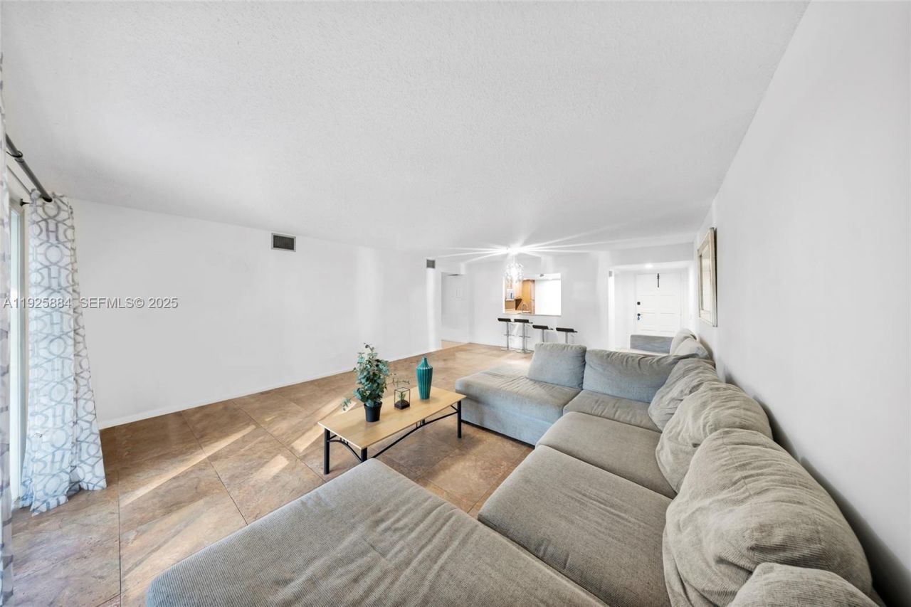 7554 Stirling Rd, Unit 102, Davie, FL 33024 Photo