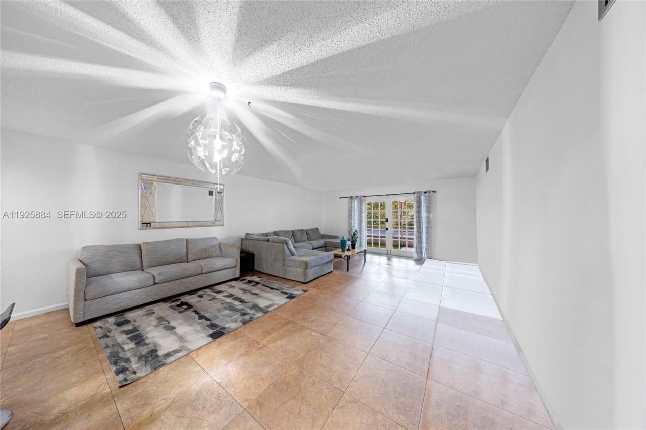 7554 Stirling Rd, Unit 102, Davie, FL 33024 Photo