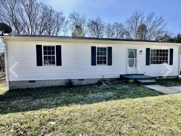 2221 Dominion Dr, Murfreesboro, TN 37129