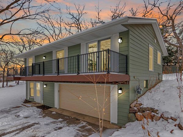 4728 W 70th Street, Edina, MN 55435