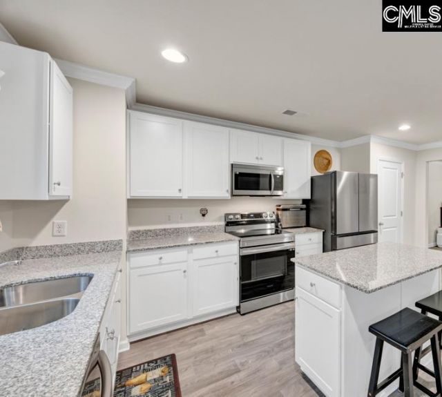 169 Carriagebrook Circle Photo 14