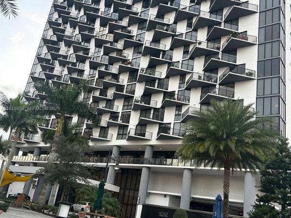 5252 NW 85th Ave, Unit 706, Doral, FL 33166