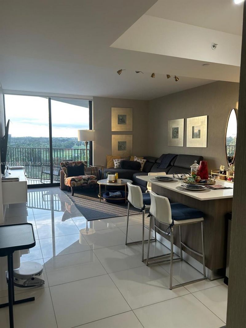 5252 NW 85th Ave, Unit 706, Doral, FL 33166 Photo