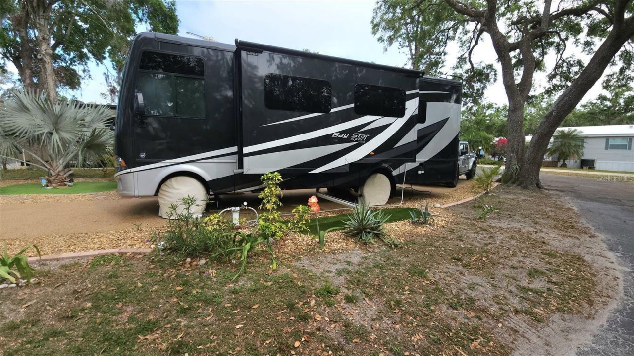 3300 26th Avenue E, Lot #127, Bradenton, FL 34208 Photo