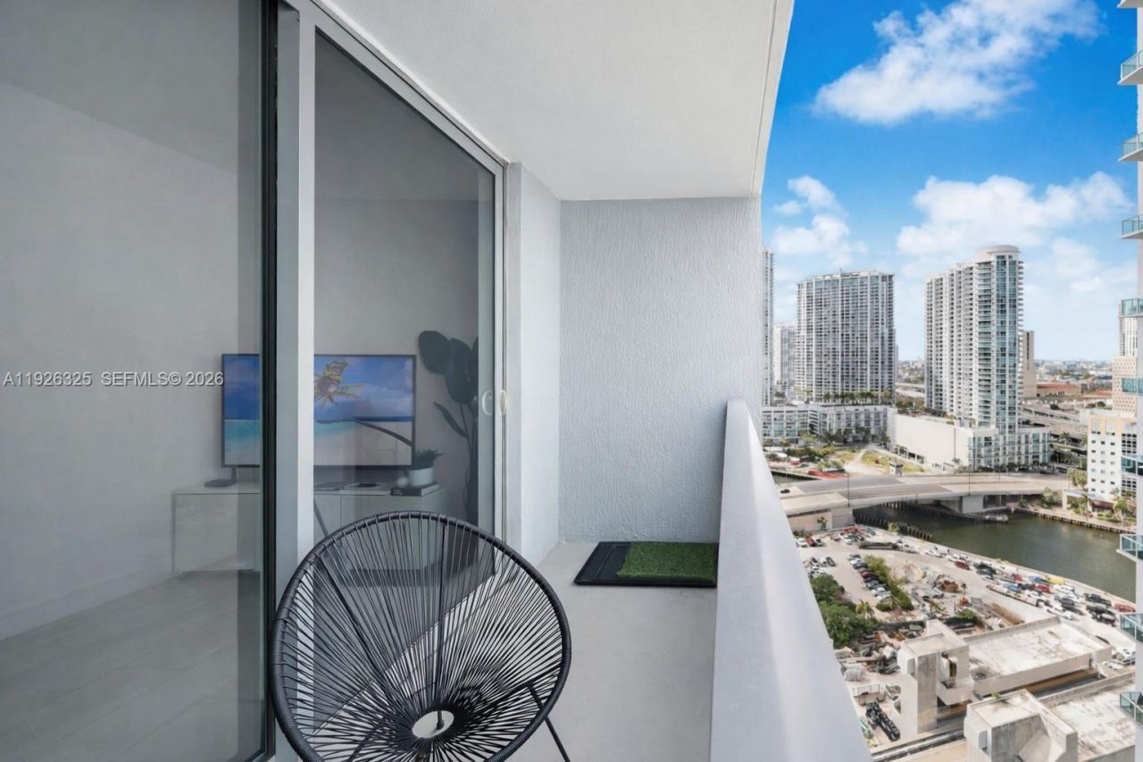 31 SE 6th St, Unit 2506, Miami, FL 33131 Photo