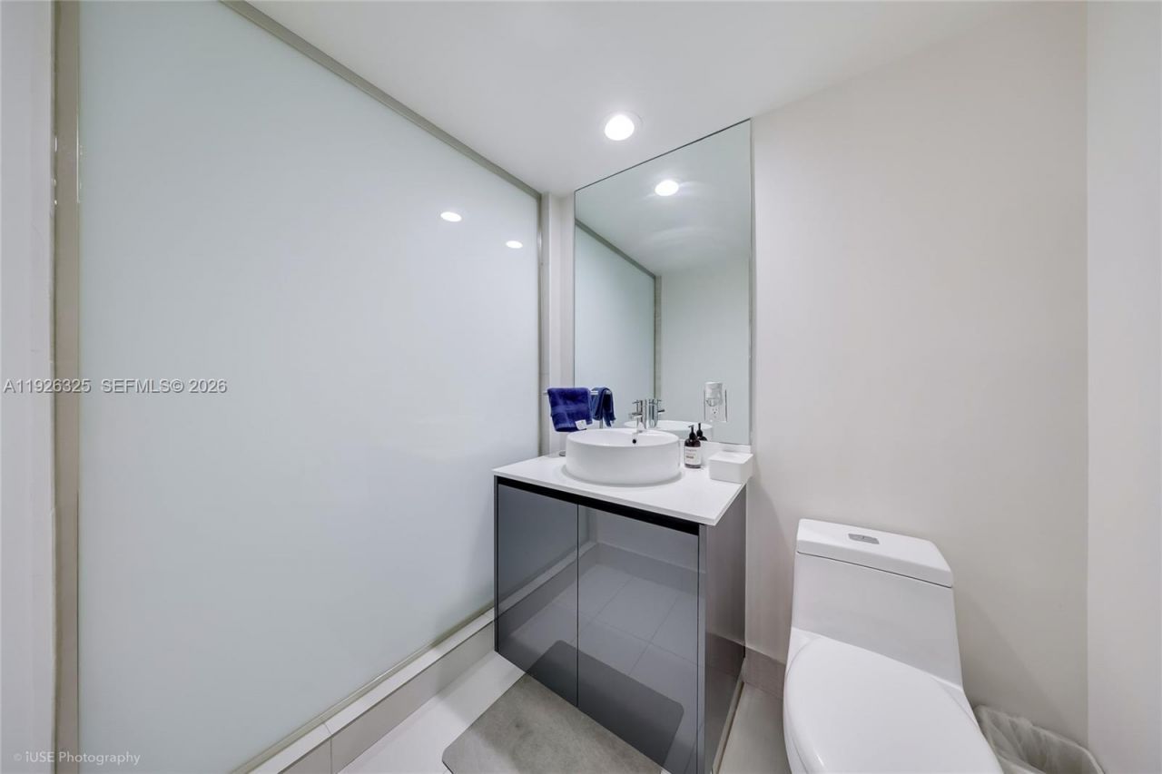31 SE 6th St, Unit 2506, Miami, FL 33131 Photo