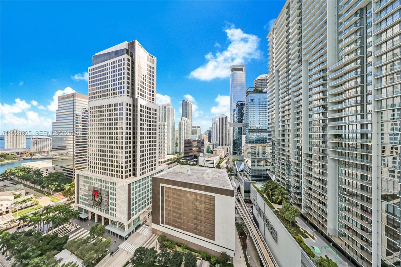 31 SE 6th St, Unit 2506, Miami, FL 33131 Photo