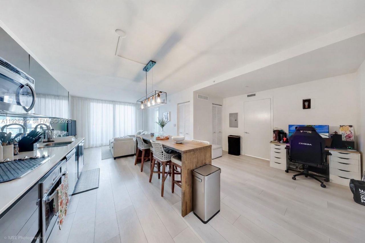 31 SE 6th St, Unit 2506, Miami, FL 33131 Photo