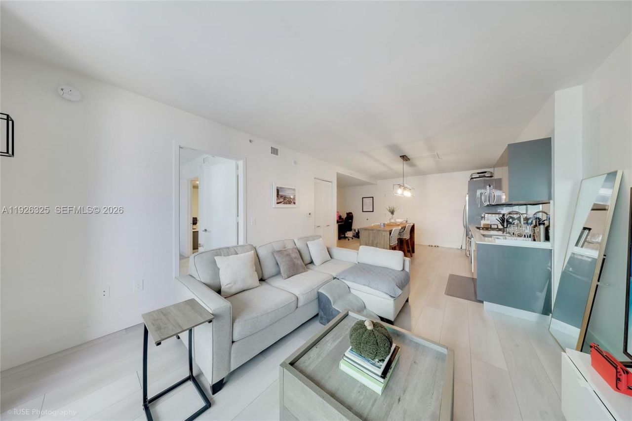 31 SE 6th St, Unit 2506, Miami, FL 33131 Photo
