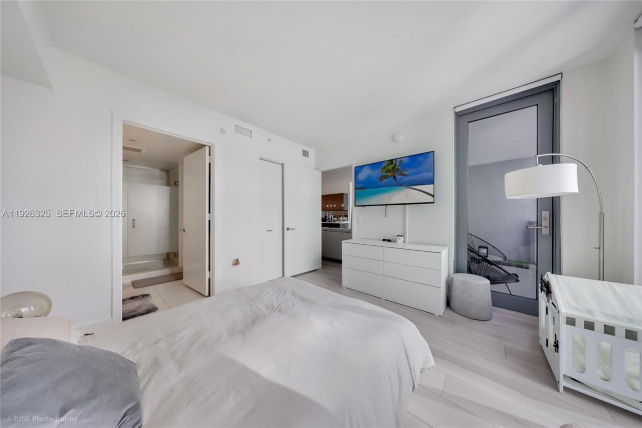 31 SE 6th St, Unit 2506, Miami, FL 33131 Photo