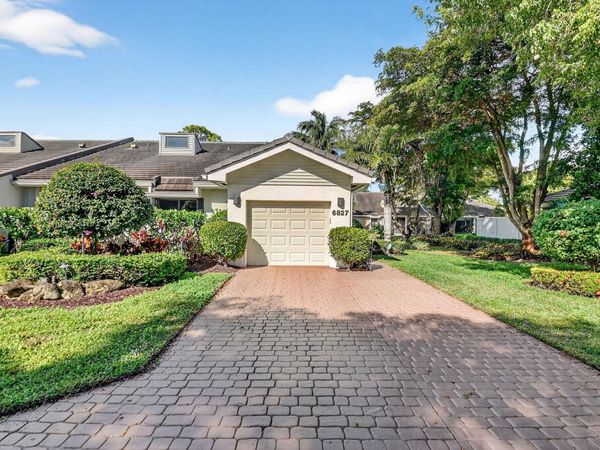 6827 Parisian Way, Lake Worth, FL 33467