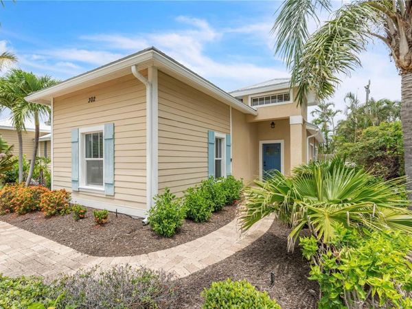 302 67TH STREET, HOLMES BEACH, FL 34217