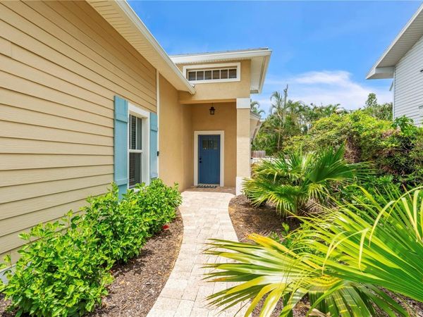 302 67TH STREET, HOLMES BEACH, FL 34217