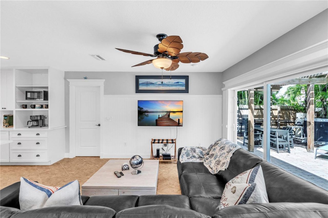 302 67th Street, Holmes Beach, FL 34217 Photo