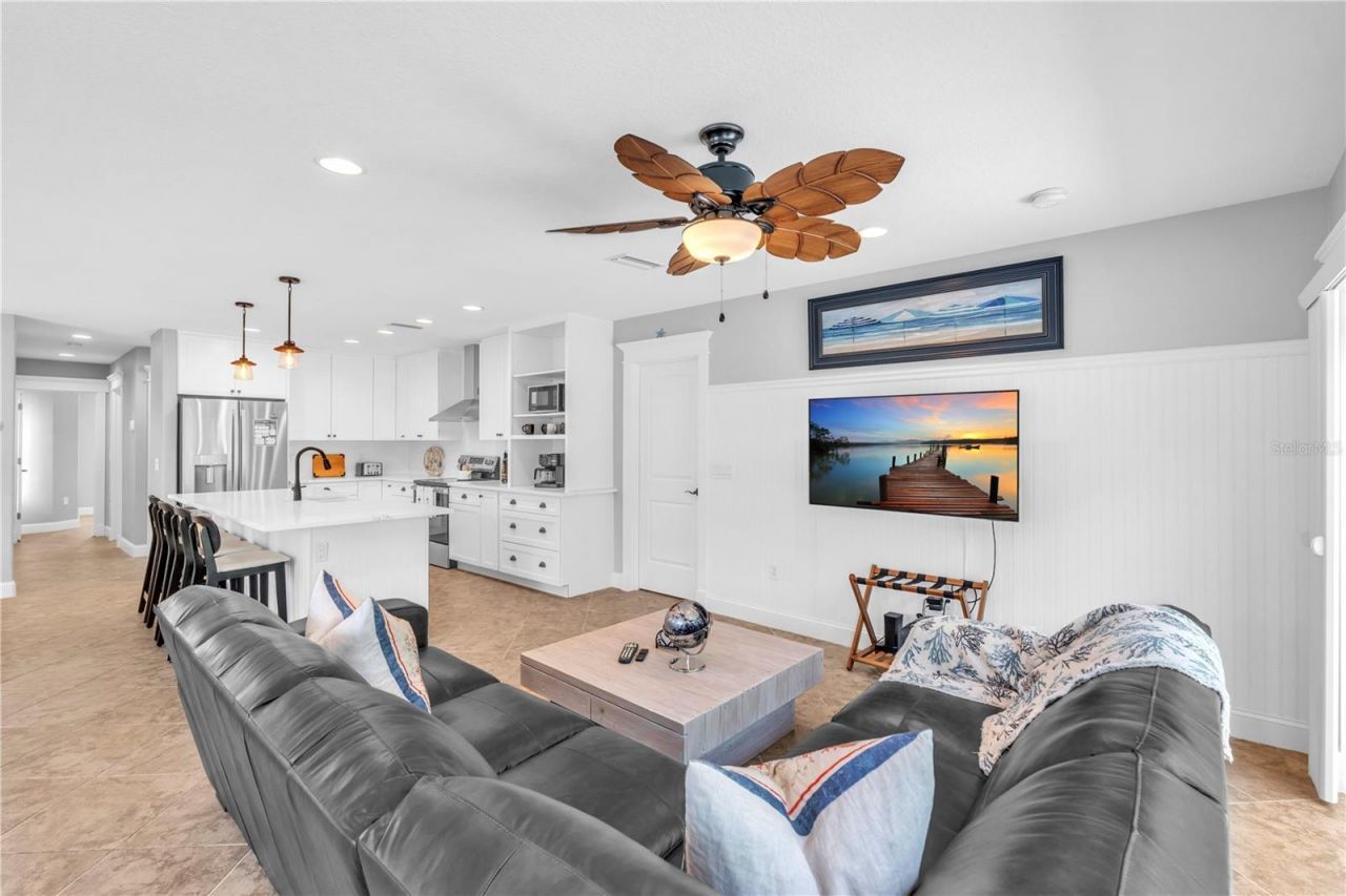 302 67th Street, Holmes Beach, FL 34217 Photo