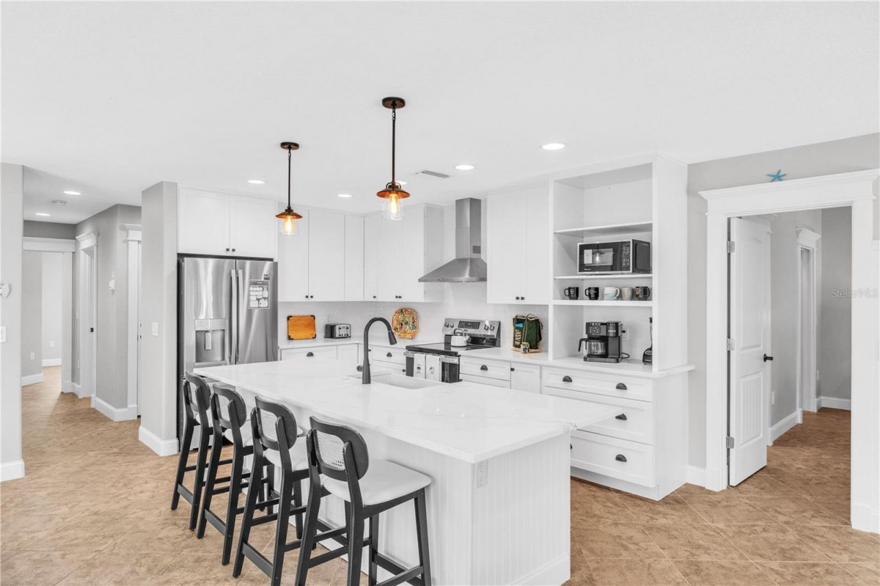 302 67th Street, Holmes Beach, FL 34217 Photo