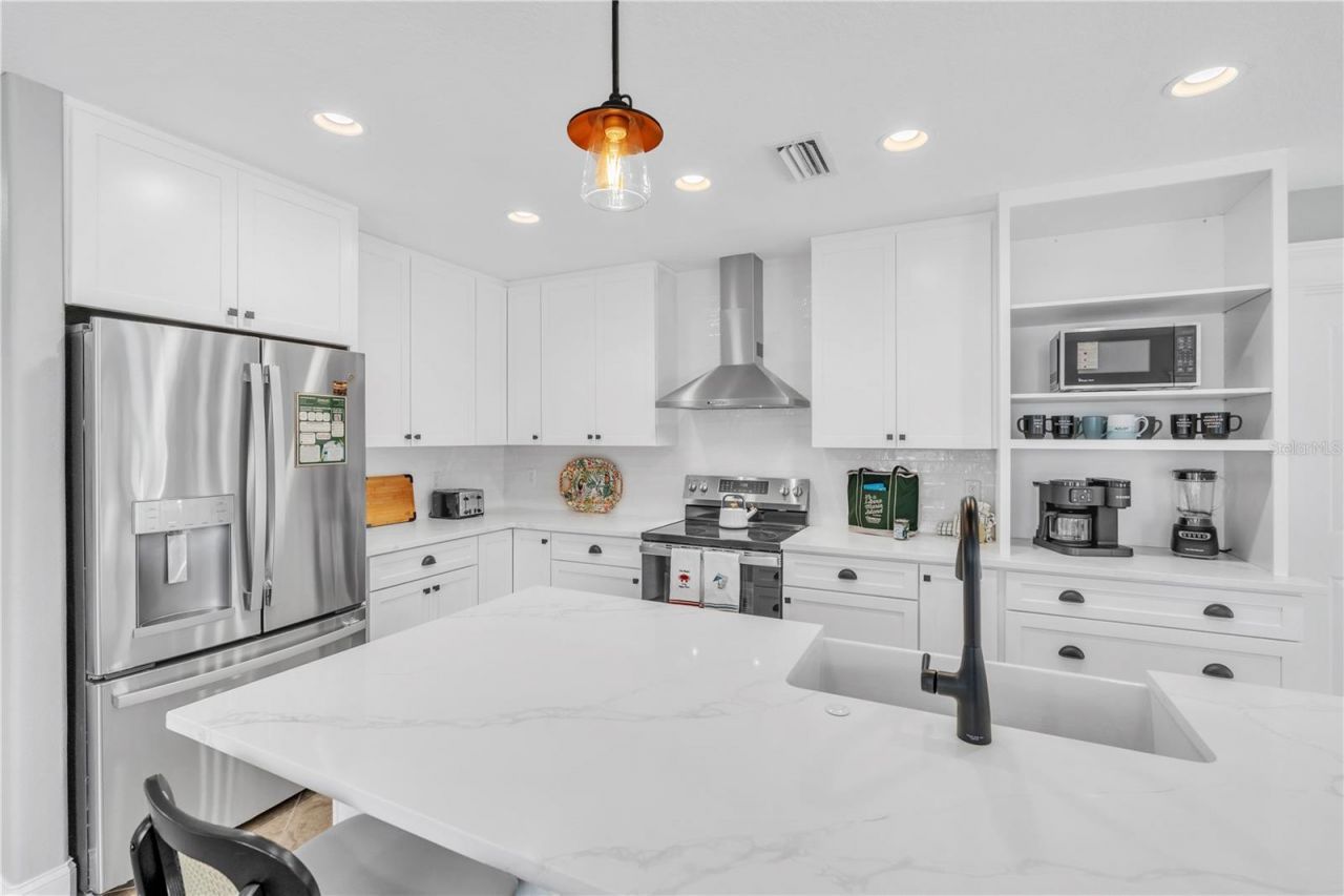 302 67th Street, Holmes Beach, FL 34217 Photo