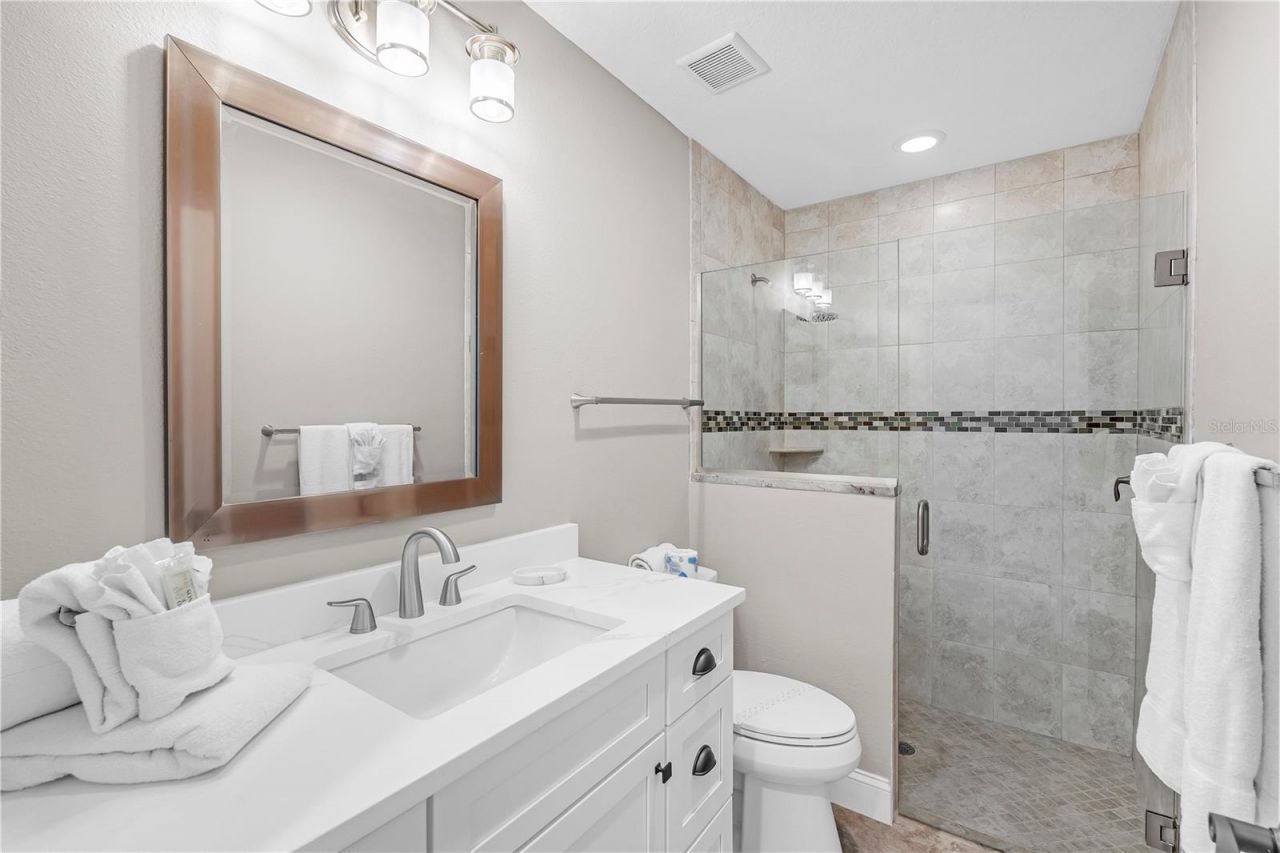 302 67th Street, Holmes Beach, FL 34217 Photo