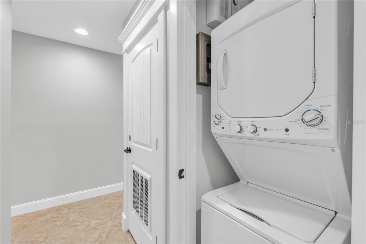 302 67th Street, Holmes Beach, FL 34217 Photo