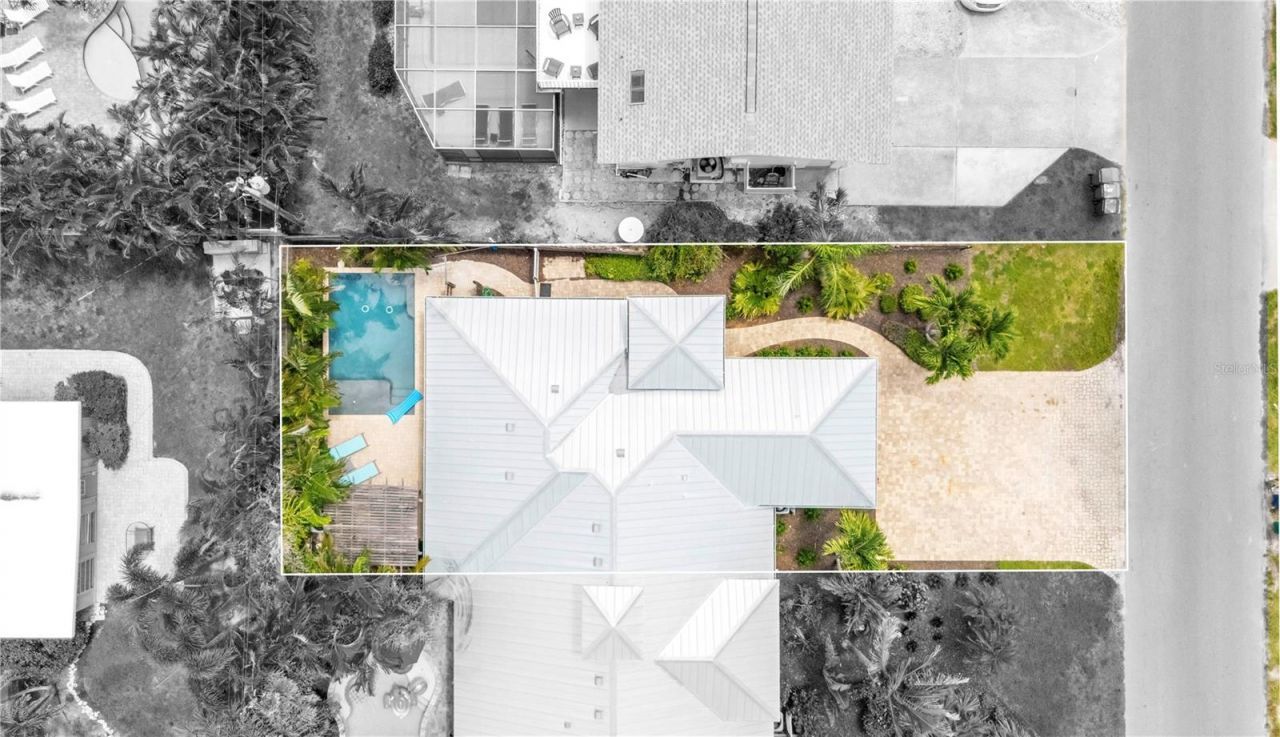 302 67th Street, Holmes Beach, FL 34217 Photo
