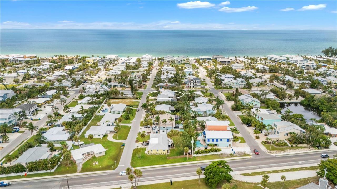 302 67th Street, Holmes Beach, FL 34217 Photo