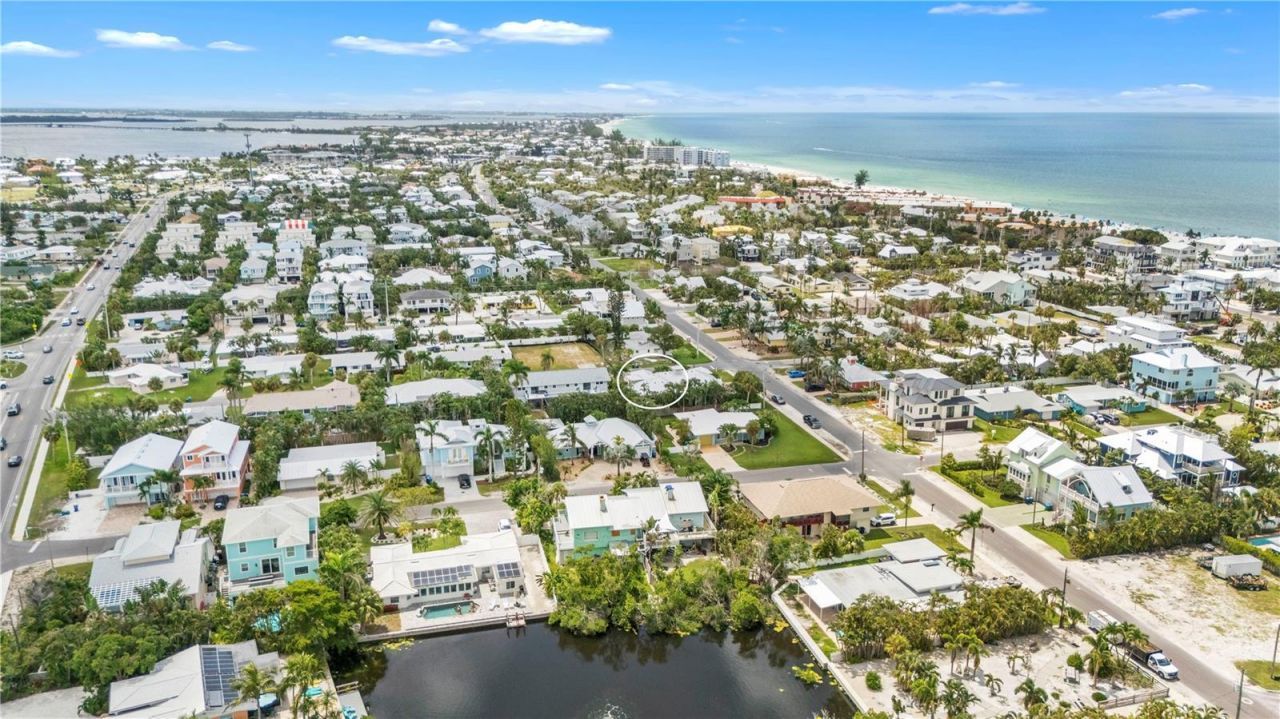 302 67th Street, Holmes Beach, FL 34217 Photo