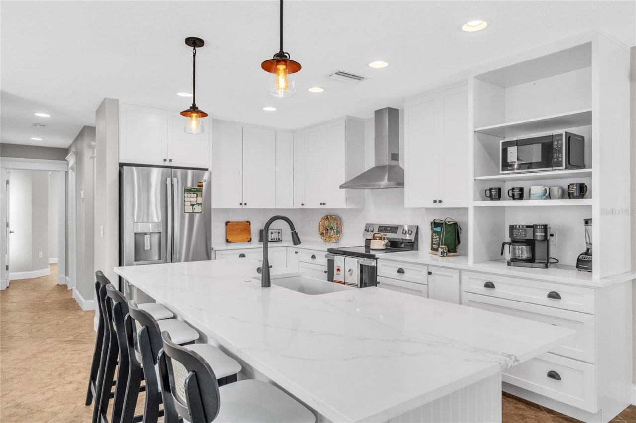 302 67th Street, Holmes Beach, FL 34217 Photo