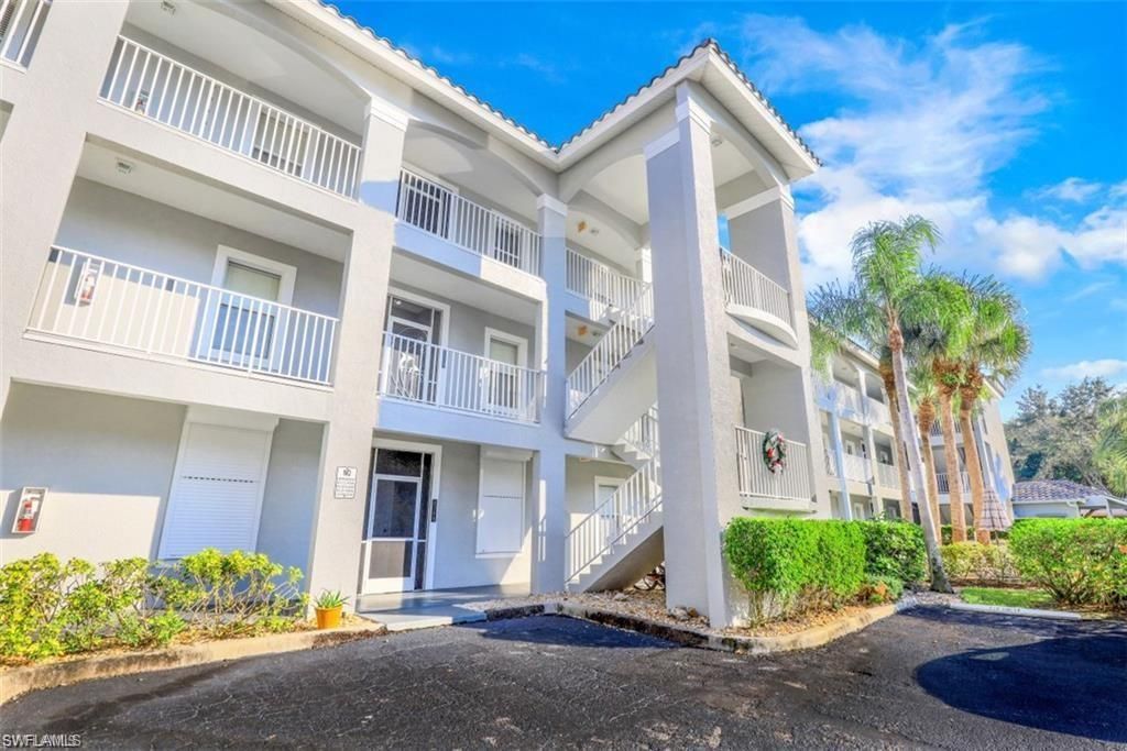 519 Roma Ct, Unit 3-301, Naples, FL 34110 Photo