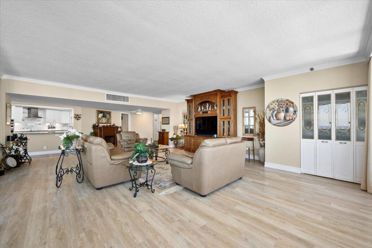 100 Lakeshore Drive, Unit 2156, North Palm Beach, FL 33408 Photo