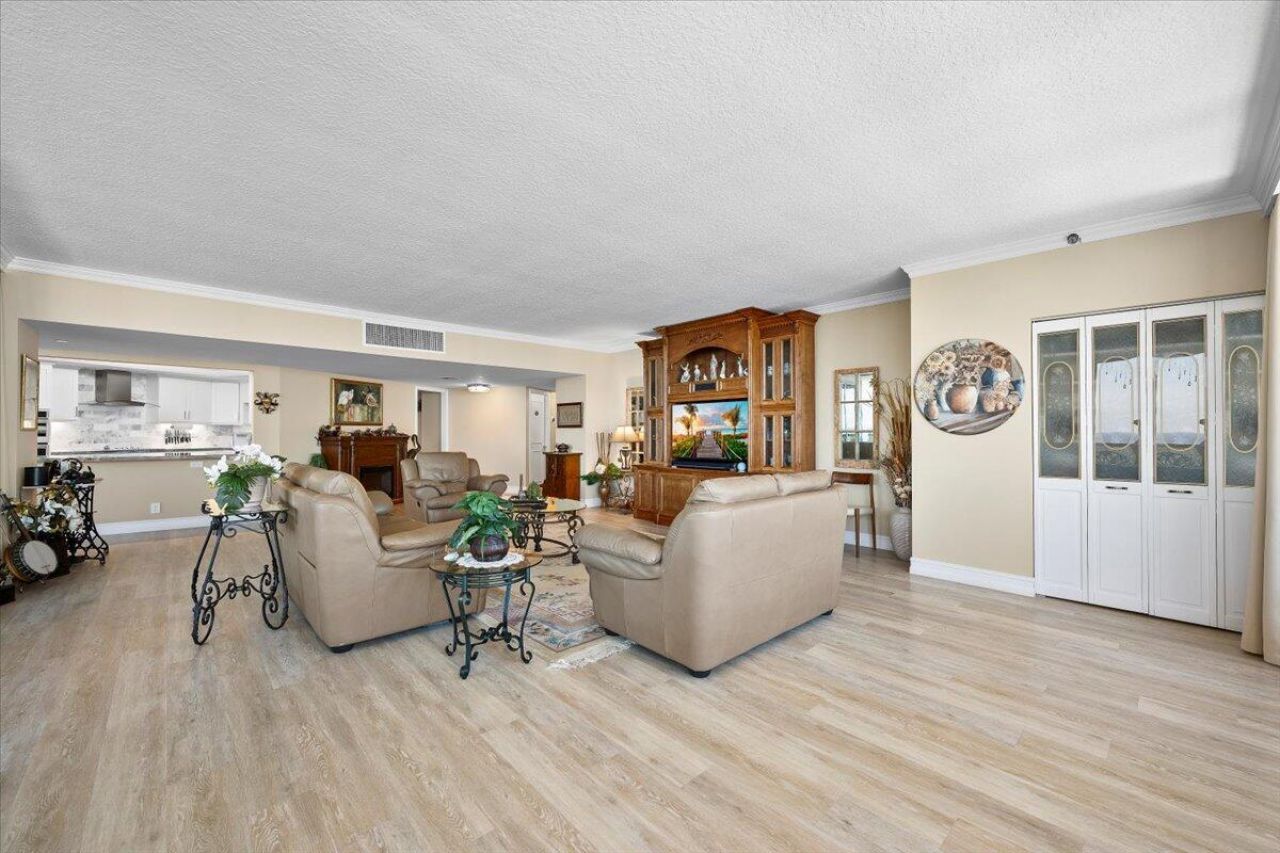 100 Lakeshore Drive, Unit 2156, North Palm Beach, FL 33408 Photo